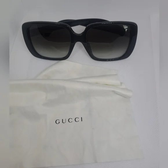 Gucci Black Square Oversized Sunglasses - Picture 10 of 14